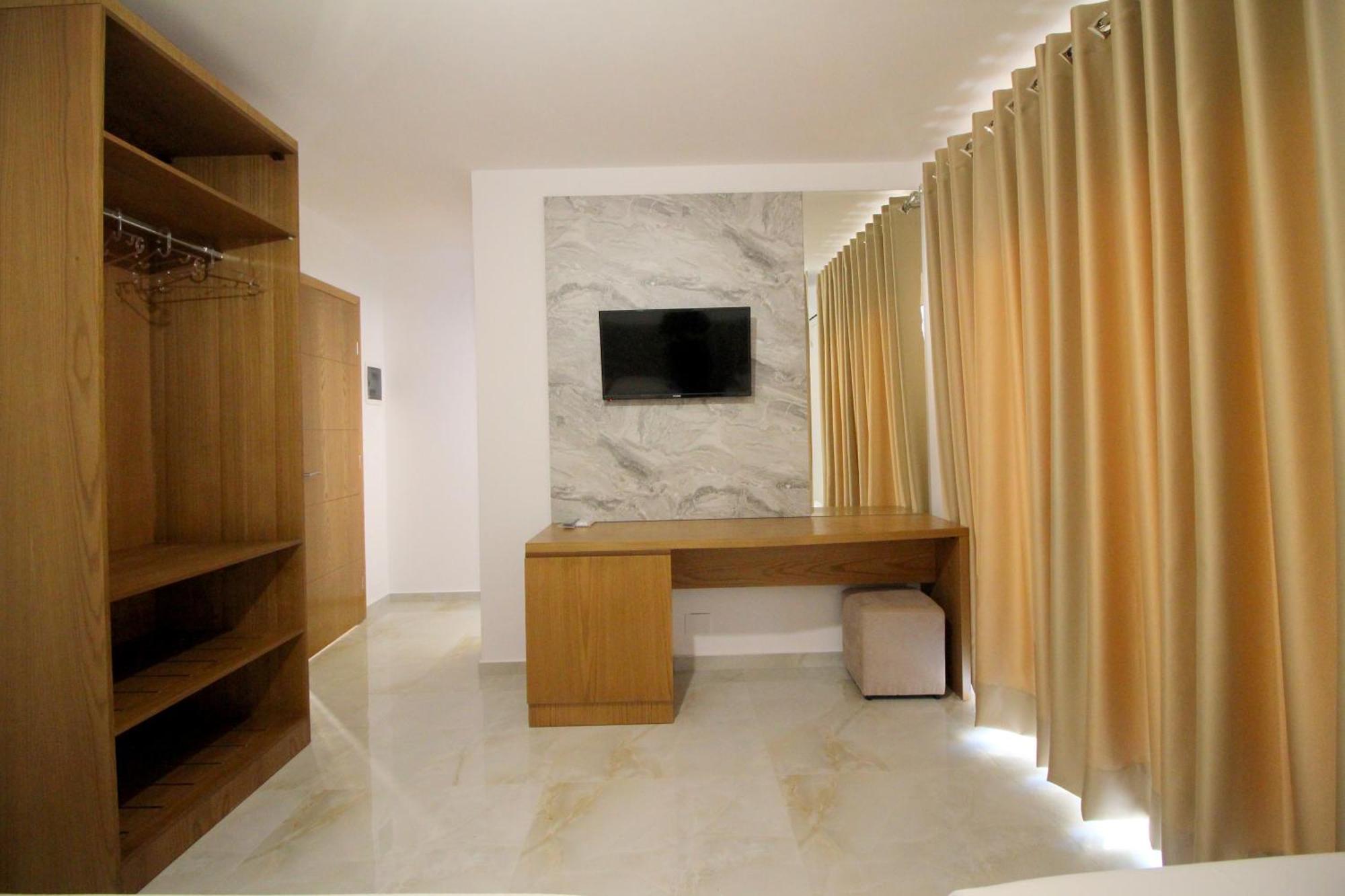 Hotel Four Islands Ksamil Exterior foto